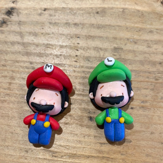 1 clay small Mario and Luigi