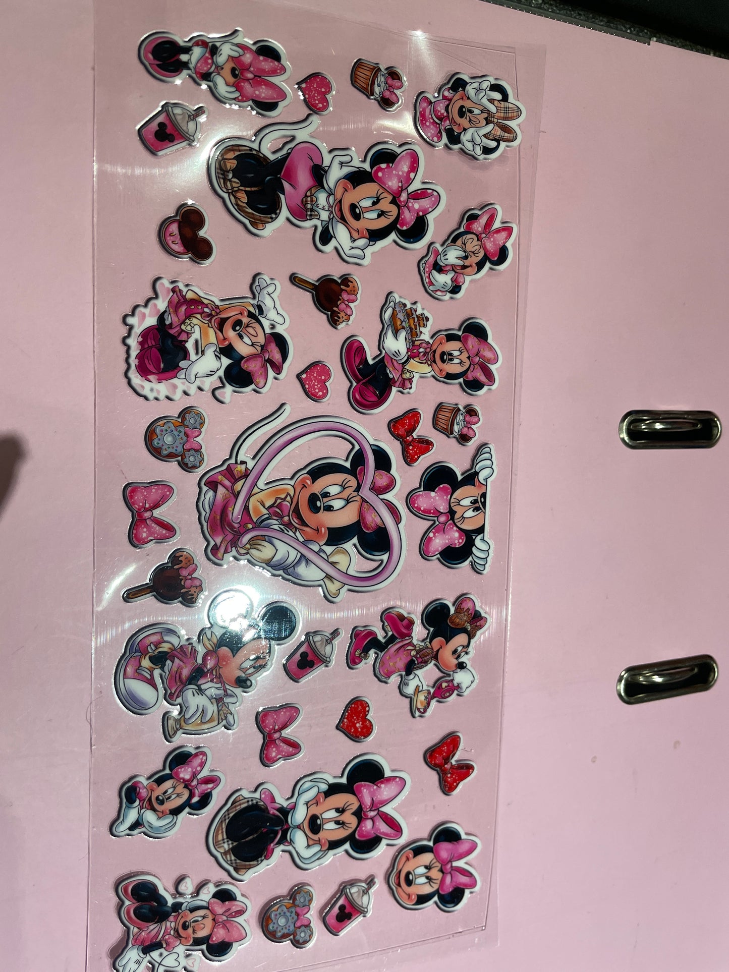 126 UVDTF WRAP Minnie Mouse