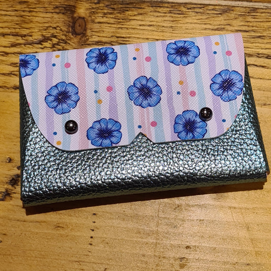 16 Purse metalic blues and floral