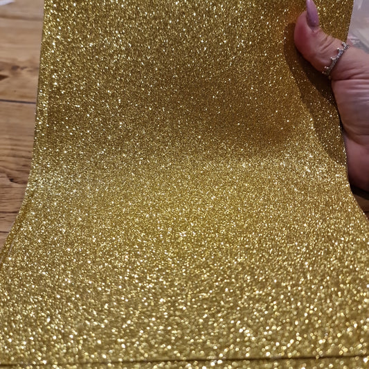 47 Fine glitter gold