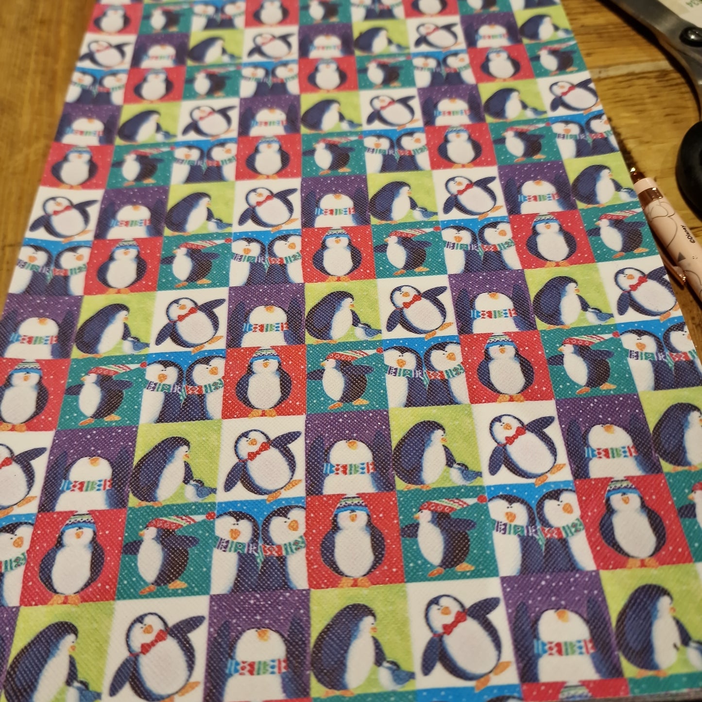 8 Christmas leatherette penguin