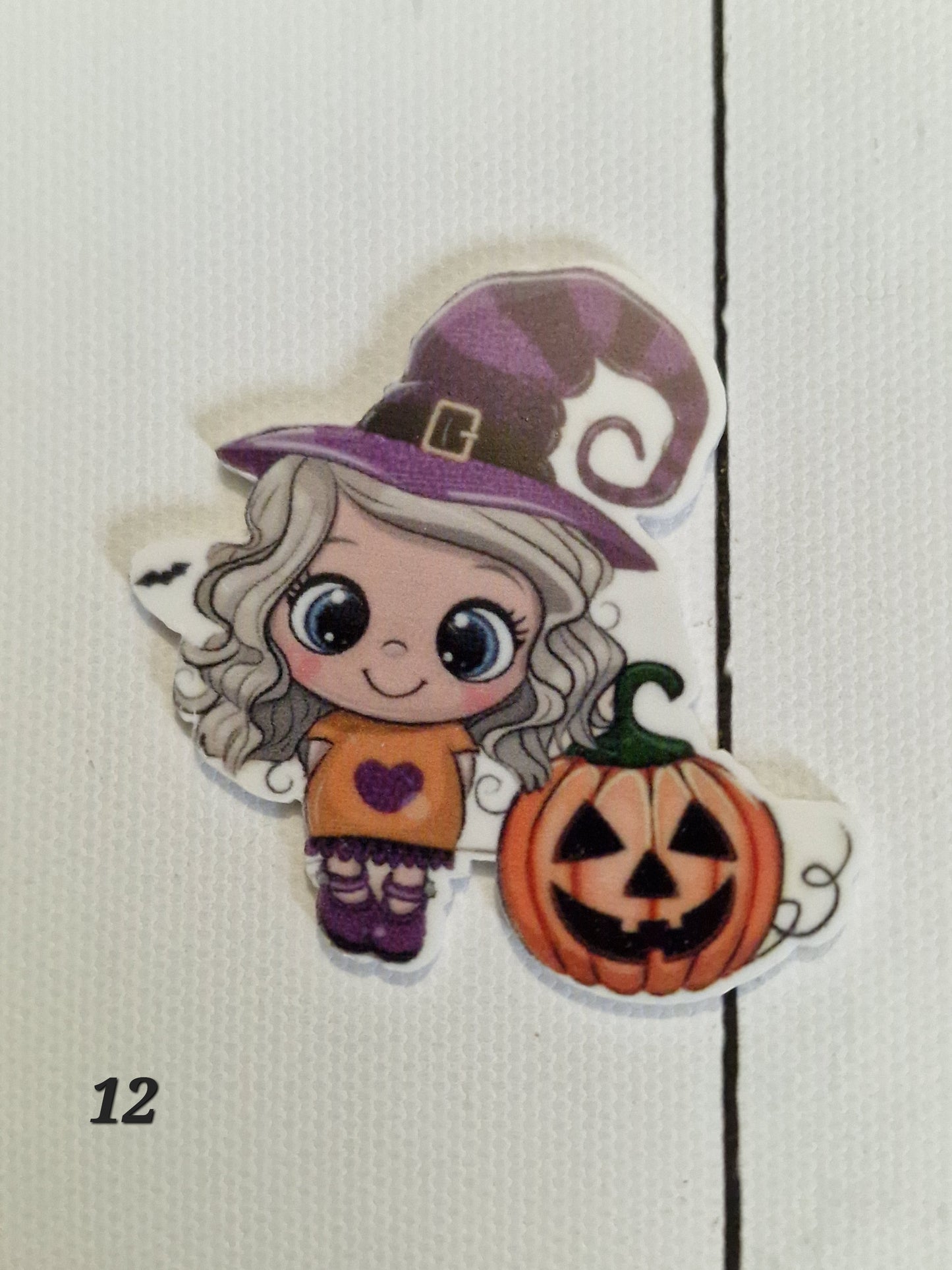 132 Embellishment halloween witch